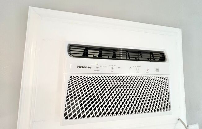 2 beds, 1 bath, $1,515, Unit 451 Frizzell Avenue Unit D R