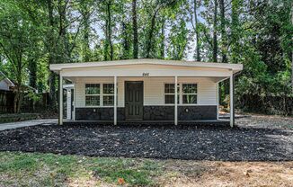 Fully Renovated Cottage near Downtown Smyrna!