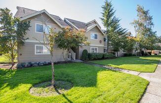 Welcome to Maple Ridge Apartments in Vancouver, WA!