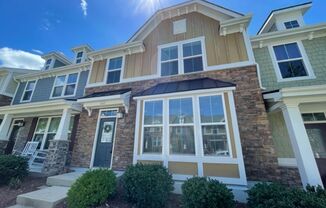 A gorgeous townhome available in Kitts Creek