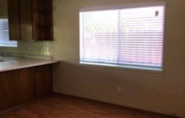 3 beds, 2 baths, $2,300