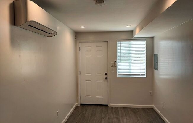 Studio, 1 bath, 160 sqft, $1,550, Unit 08
