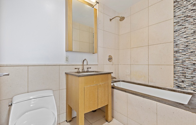 2 beds, 2 baths, 957 sqft, $6,800, Unit 27-L