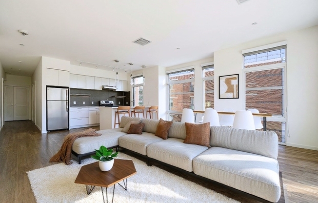 3 beds, 2 baths, 1,154 sqft, $6,500, Unit 406