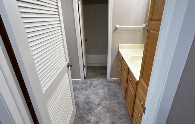 1 bed, 1 bath, 615 sqft, $859, Unit 106