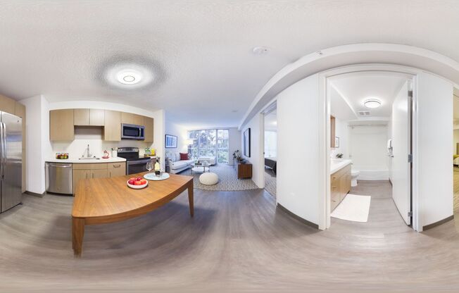 2 beds, 1 bath, 720 sqft, $2,800