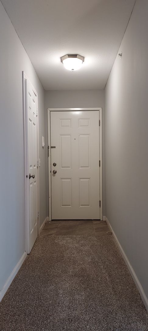 2 beds, 2 baths, 1,142 sqft, $1,360, Unit 31-202