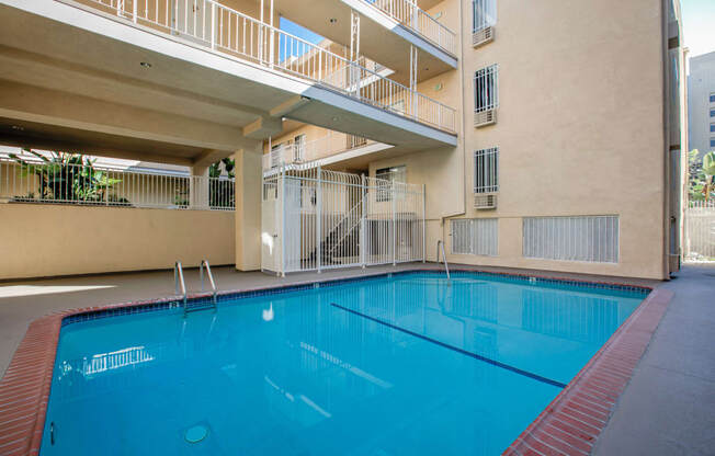 Apartment Building in Los Angeles Pool