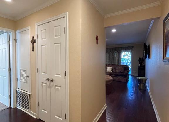 100 Lorenz Rd -