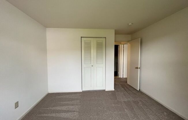 2 beds, 1 bath, 900 sqft, $1,525, Unit 123