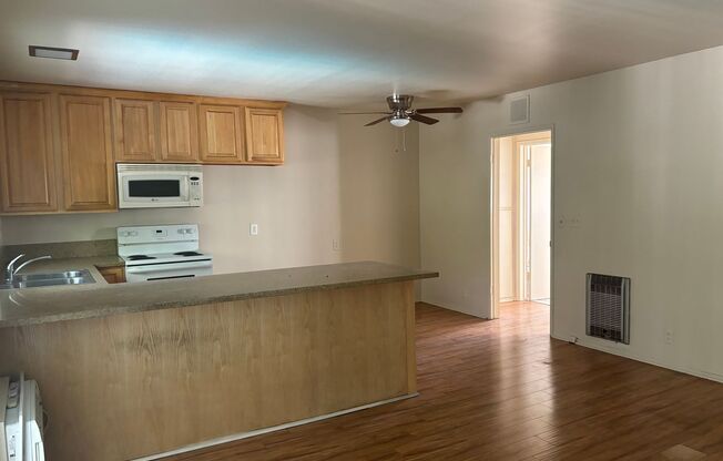 1 bed, 1 bath, 616 sqft, $1,700