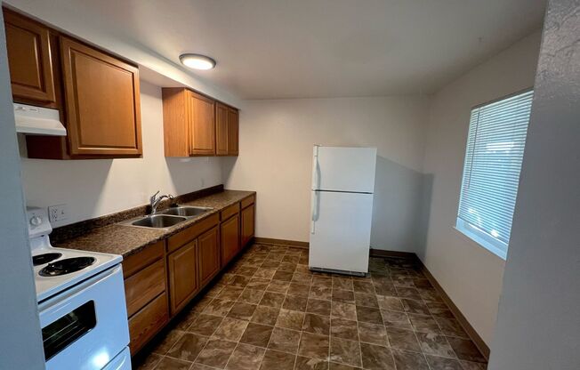 Pomona Avenue 501/503 - CM