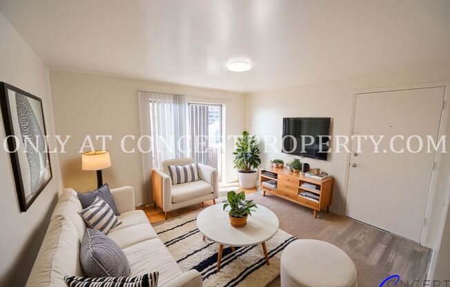 2 beds, 1 bath, 790 sqft, $1,325, Unit 18