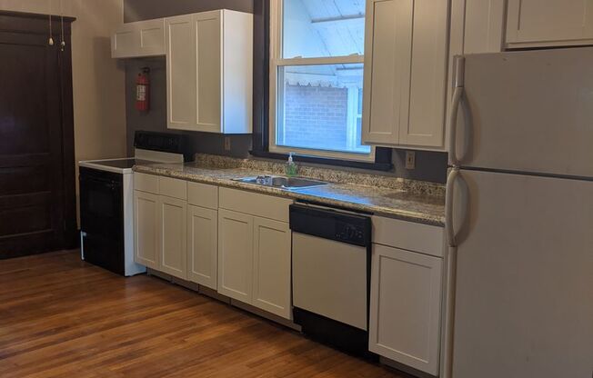 604-606 West College