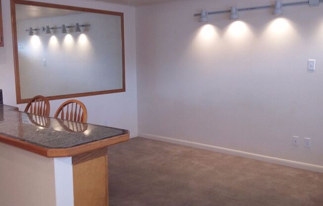 1 bed, 1 bath, 550 sqft, $1,545, Unit 680-316