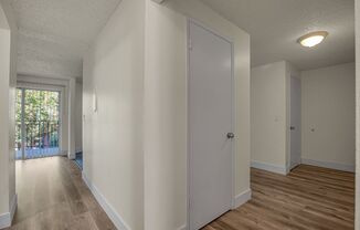 2 beds, 1 bath, 925 sqft, $1,410, Unit 762-34