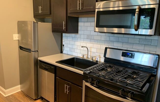 1 bed, 1 bath, $1,145, Unit 104
