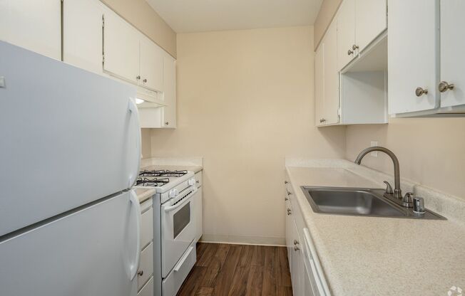 1 bed, 1 bath, 675 sqft, $1,375, Unit 40-12