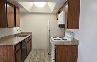 1 bed, 1 bath, 650 sqft, $1,150, Unit 2020
