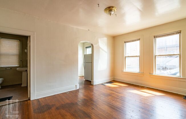 1 bed, 1 bath, $850, Unit 2188 N. High St Apt. 30