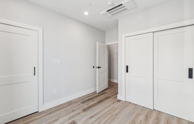 2 beds, 1 bath, 840 sqft, $2,800, Unit 411