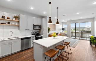 1 bed, 1 bath, 770 sqft, $1,435, Unit 421