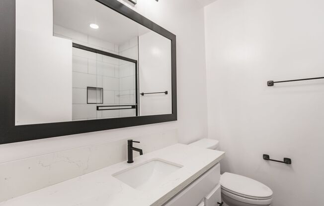 2 beds, 2 baths, 895 sqft, $3,298, Unit 300