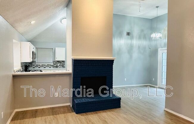 1646 HANCOCK DR