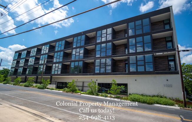 1322 e 12th St 1 Bed/ 1 Bath