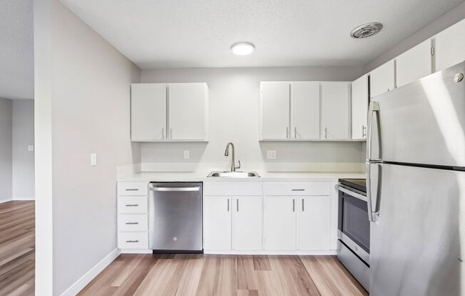 West Hills Terrace - Get 1 Month Free! (Unit #102)