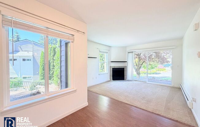 Charming 2-Bedroom Condo in Kent – Ground Floor Living with Modern Upgrades!