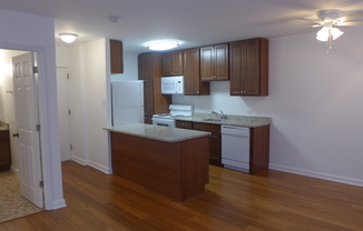 1 bed, 1 bath, 673 sqft, $1,795, Unit 403