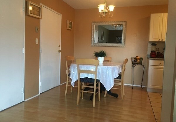 79 NICHOLAS RD