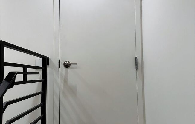 Two bed, two bath + bonus room apartment for rent!