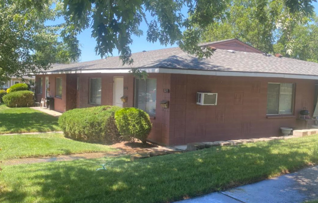 Studio, 1 bath, 350 sqft, $750, Unit Unit 455