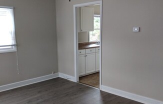 3 beds, 1 bath, $2,000