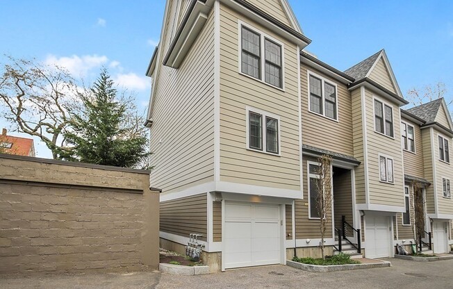 39 Elmwood St