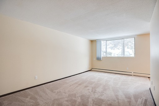 1 bed, 1 bath, 750 sqft, $930, Unit W 103