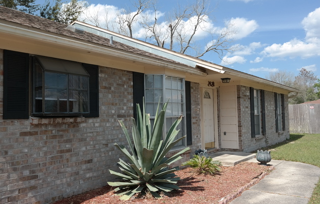 3 beds, 2 baths, $1,750