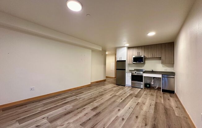 1 bed, 1 bath, 510 sqft, $1,650, Unit 1C