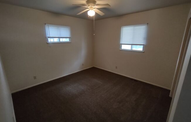 3 beds, 2 baths, $1,500