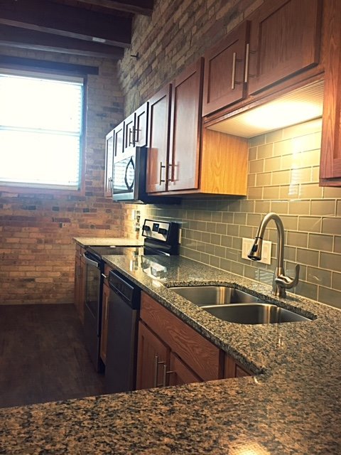 3 beds, 2 baths, 1,360 sqft, $2,850, Unit 306