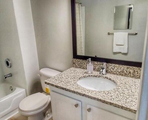 3 beds, 2 baths, 1,070 sqft, $1,550, Unit 2348F