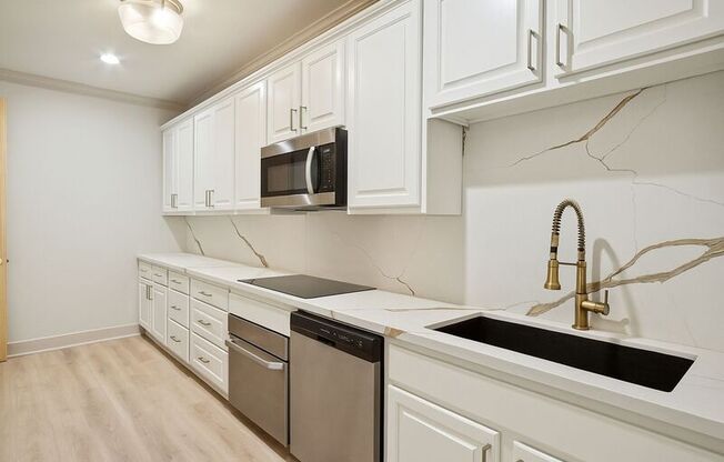 3700 WATERCREST