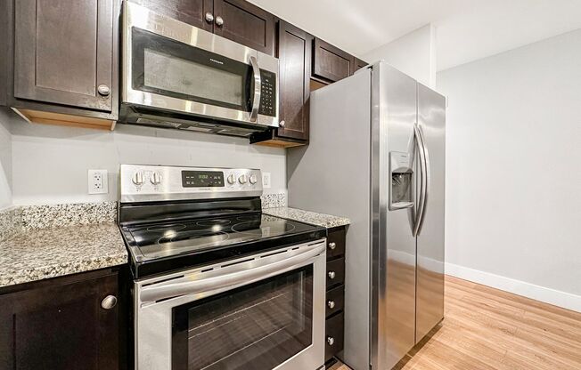 Venango Apartments | Luxury 2 Bedroom, 2 Bathroom Residences in Philadelphia