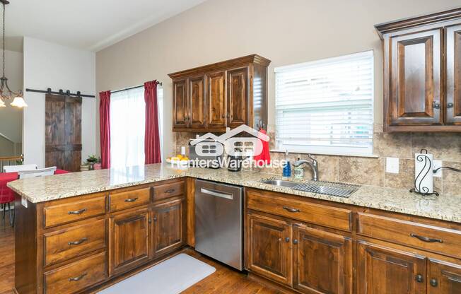 1607 NW 93 TER