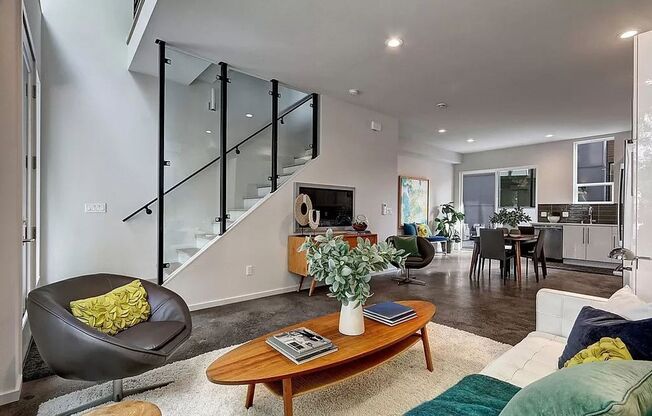 3bd/2ba Seattle Fourplex