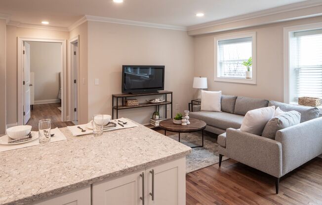 1 bed, 1 bath, 635 sqft, $2,395, Unit 305