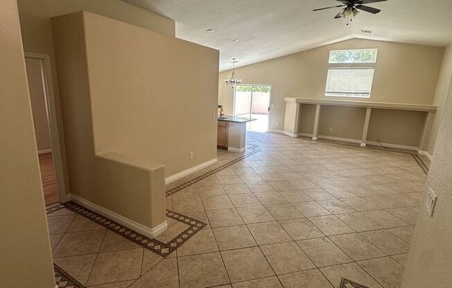 SPACIOUS Single Story in NLV!