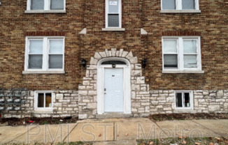 3841 GUSTINE AVE